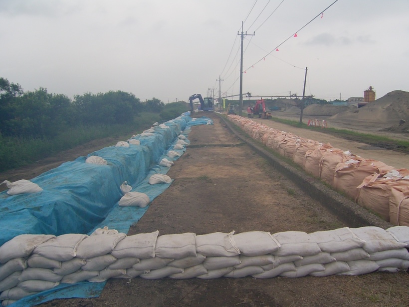 H23土浦右岸緊急維持工事